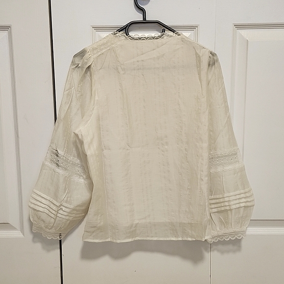 White Lace Blouse - Picture 4 of 4